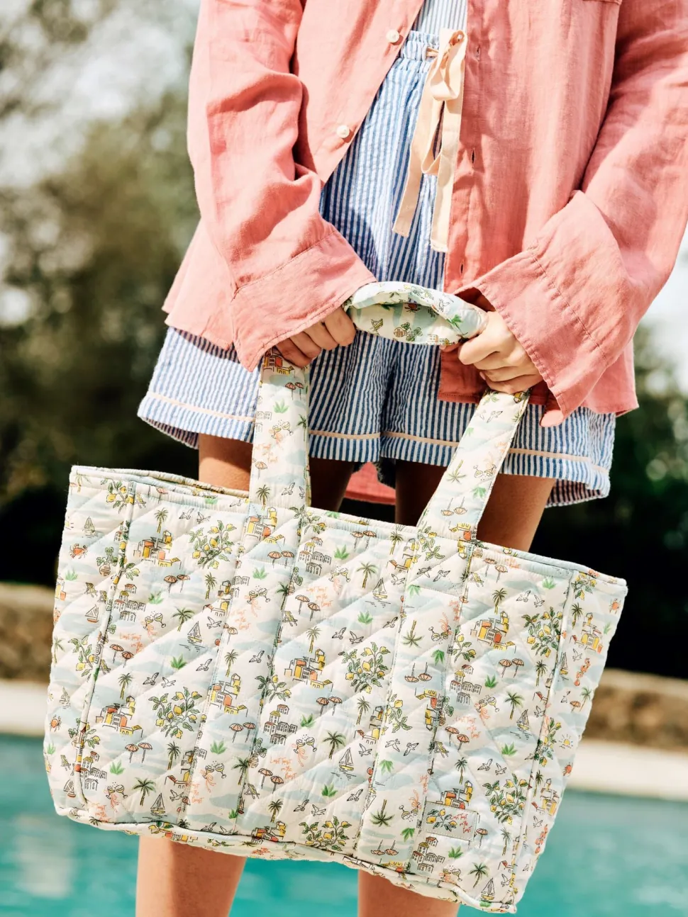 Amilia Vacay pieni kangaskassi moniväri