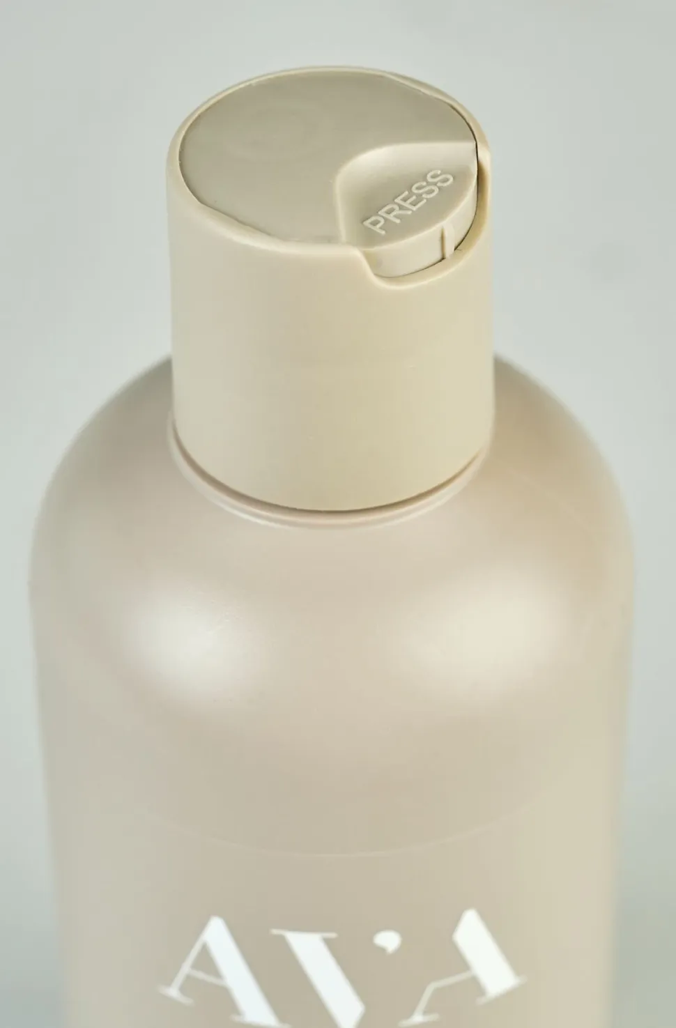 Ava Everyday sampoo beige