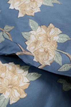 Birgitta Flowertree pussilakanasetti satiinipuuvillaa sumuinen sininen