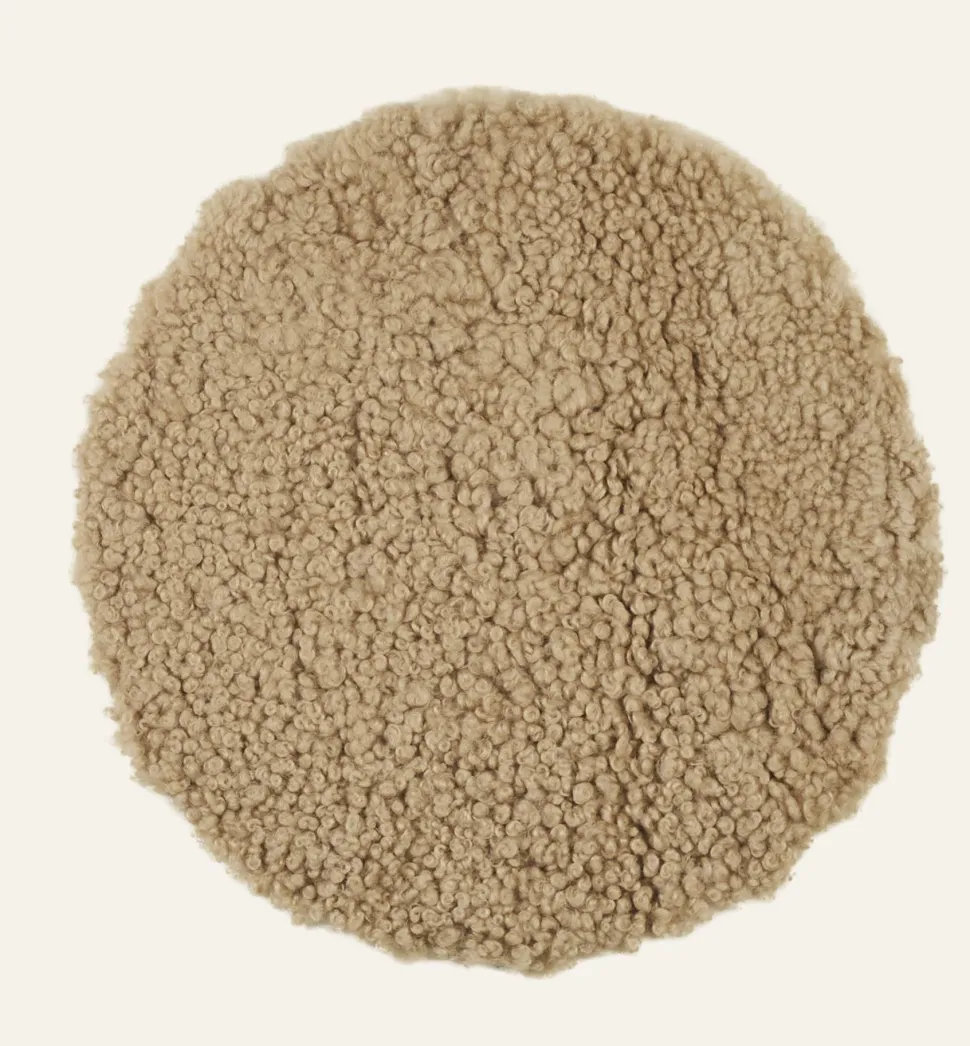 Curly istuinalusta karamelli