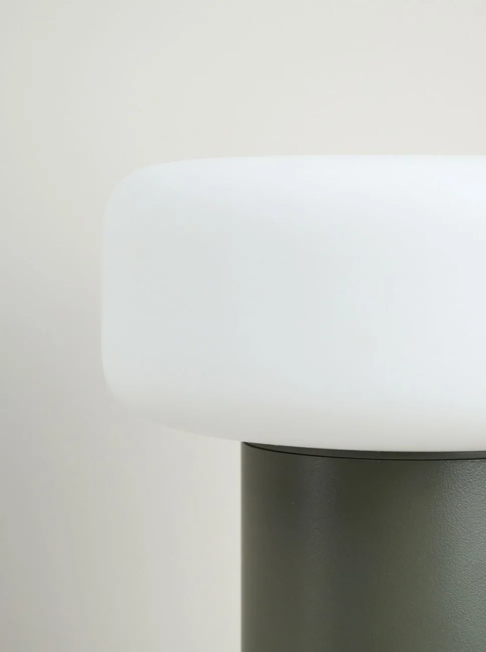 Ecko LED-pöytälamppu keskivihreä