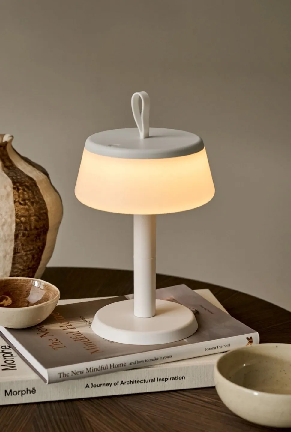 Elara LED-pöytälamppu valkoinen
