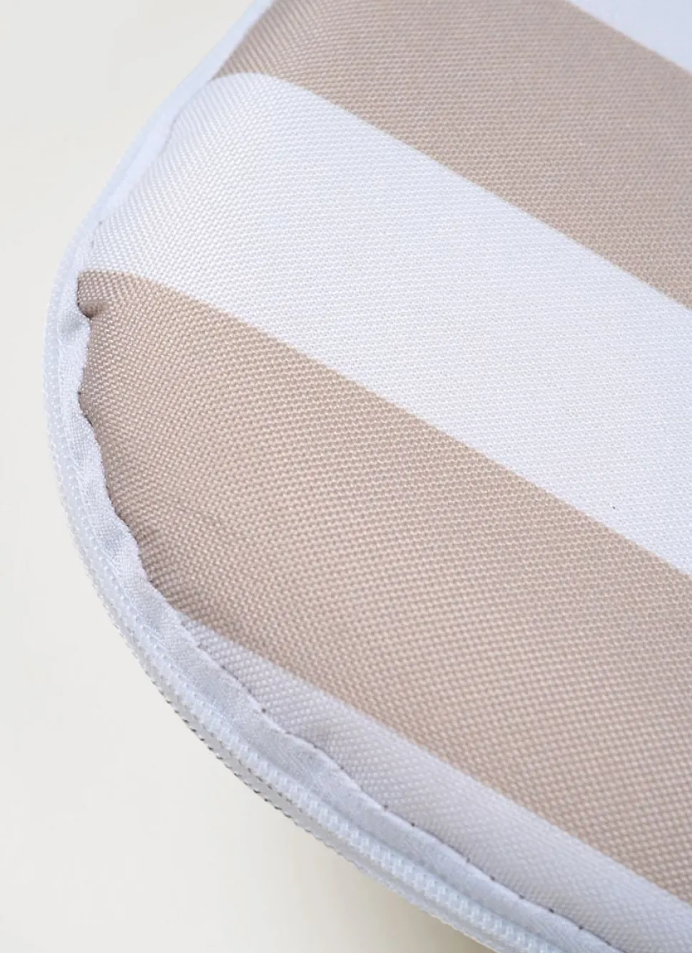 Felix S Aurinkotuoli beige
