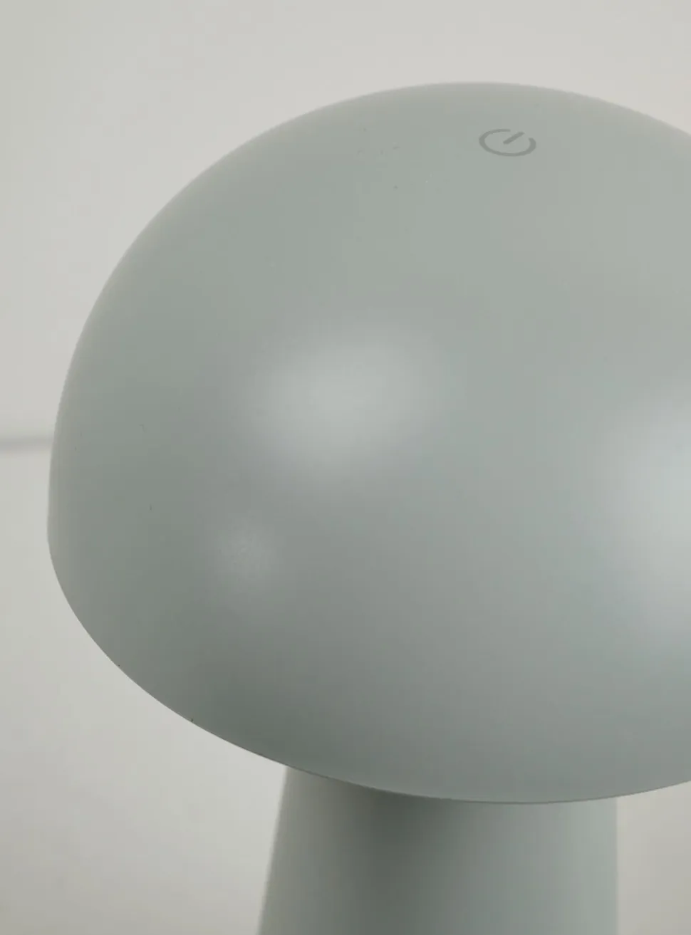 Isella LED-pöytälamppu meriheinää