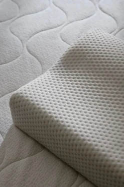 Kontur viscoelastic ergonominen tyyny luonnonvalkoinen