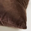 Mali koristetyynynpäällinen saksanpähkinä
