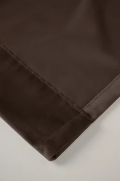 Mali velour verho saksanpähkinä