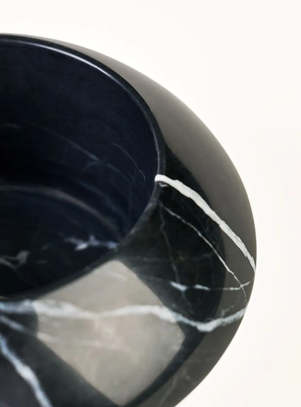 Marble säilytyspurkki musta