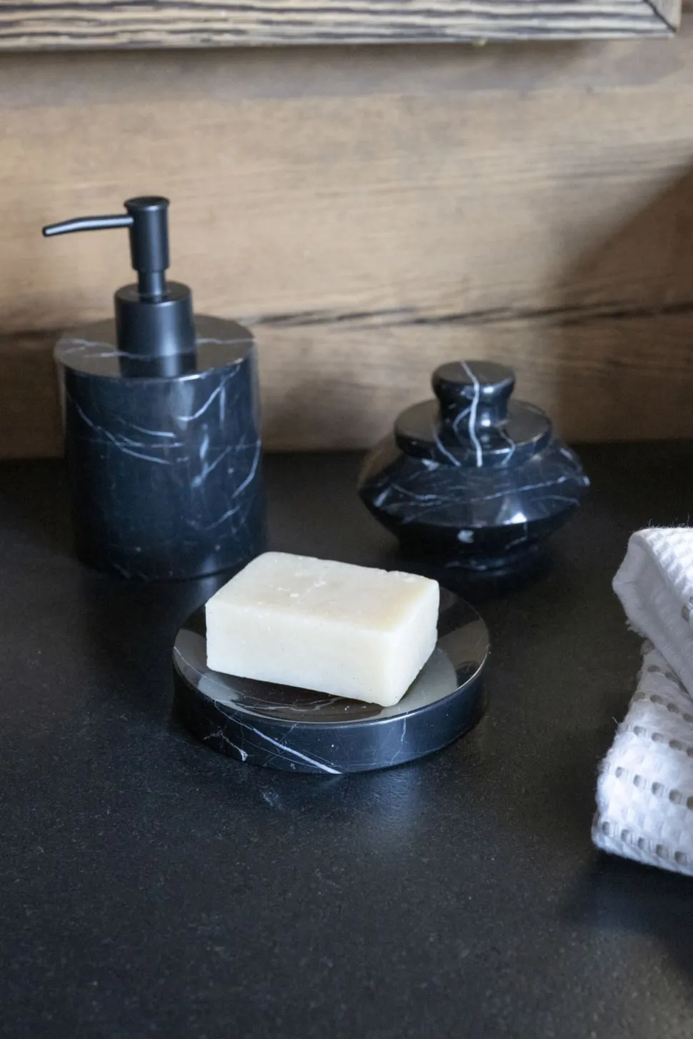 Marble säilytyspurkki musta