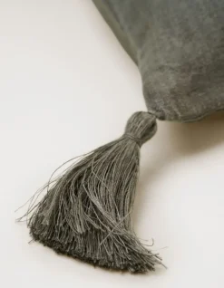 Maria koristetyynynpäällinen tummanvihreä