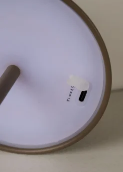 Millie LED-pöytälamppu ruskea