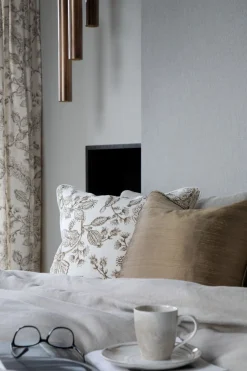Mulbury silk koristetyynynpäällinen kulta
