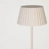 Nymera Ladattava lattiavalaisin beige