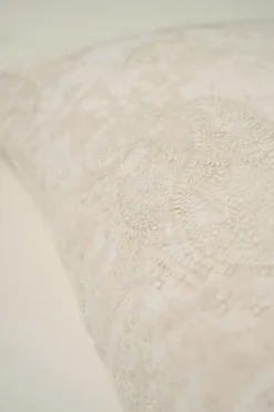 Paisley koristetyynynpäällinen vaalean beige