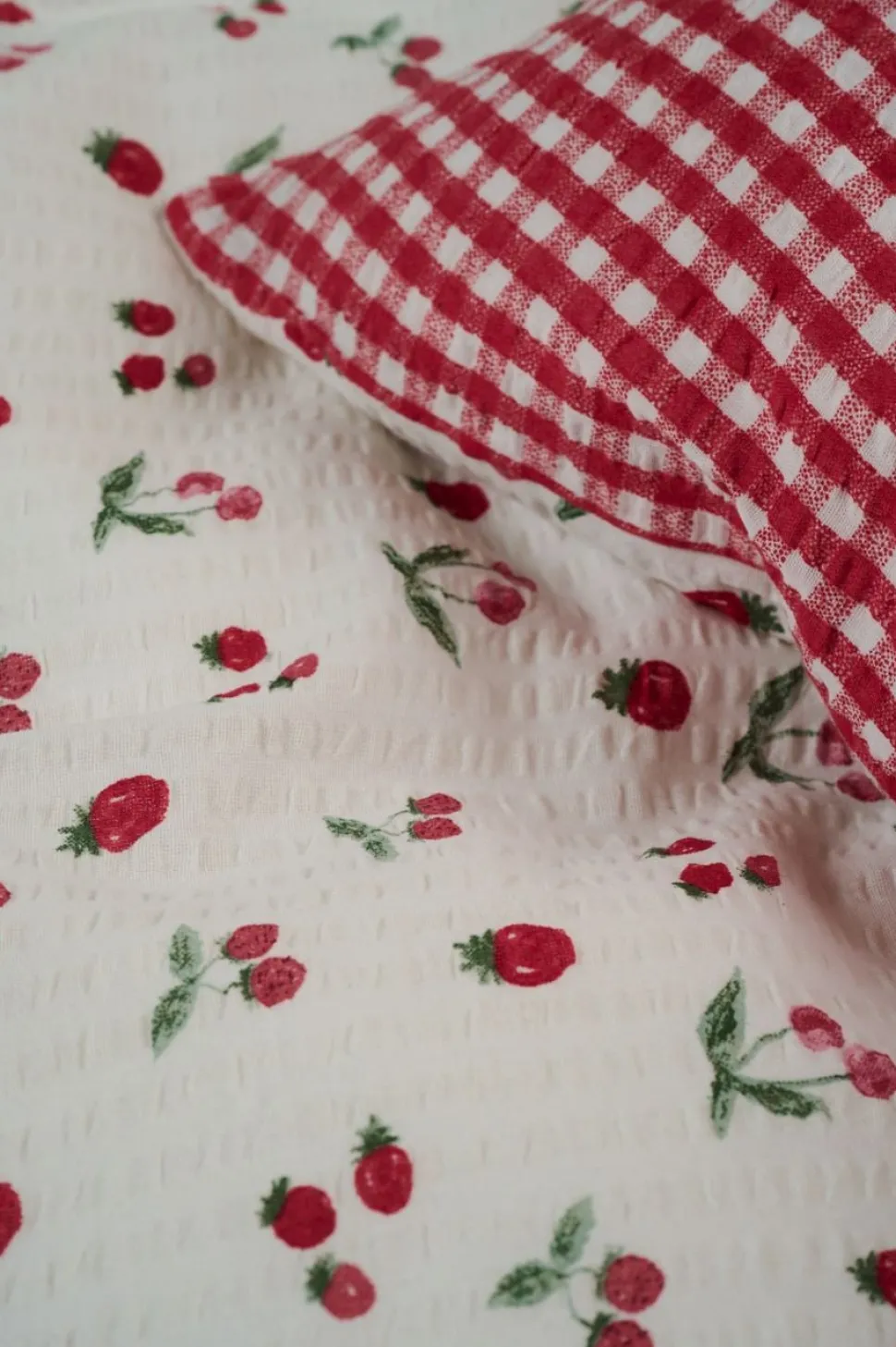 Pussilakanasetti kreppipuuvillaa punainen - 150x210 cm