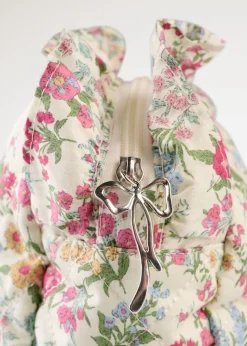 Rosemary ruffle toilettilaukku creme
