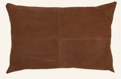 Suede koristetyyny ruskea