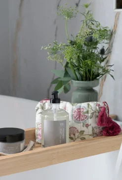Therapie Rosemay & Pine käsisaippua läpikuultava