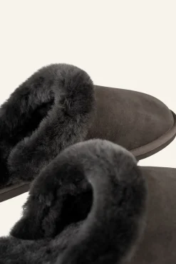 Wooly nahkatohvelit tummanruskea